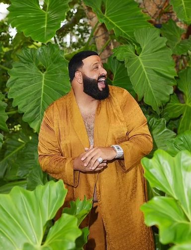 DJ Khaled did not reject Rihanna's offer and posed for her brand in underwear