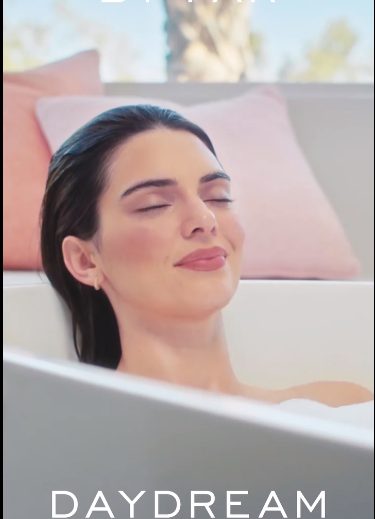 This is a girl from heaven. Kendall tried on an incredible bikini for a new ad