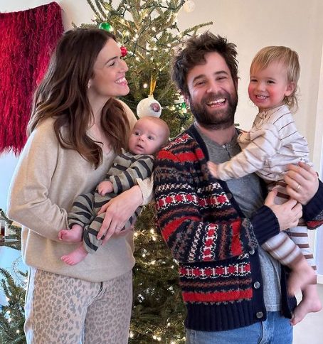 Christmas this year was very warm! Here is how some popular people noted it. Magic is yet to come