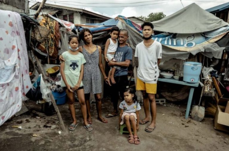 They lived on the street for many years, until the kind townspeople organized a wedding celebration for them