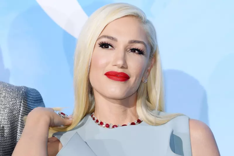 Gwen Stefani wears fringed biкini and thank Blake Shelton for sharing his world with her