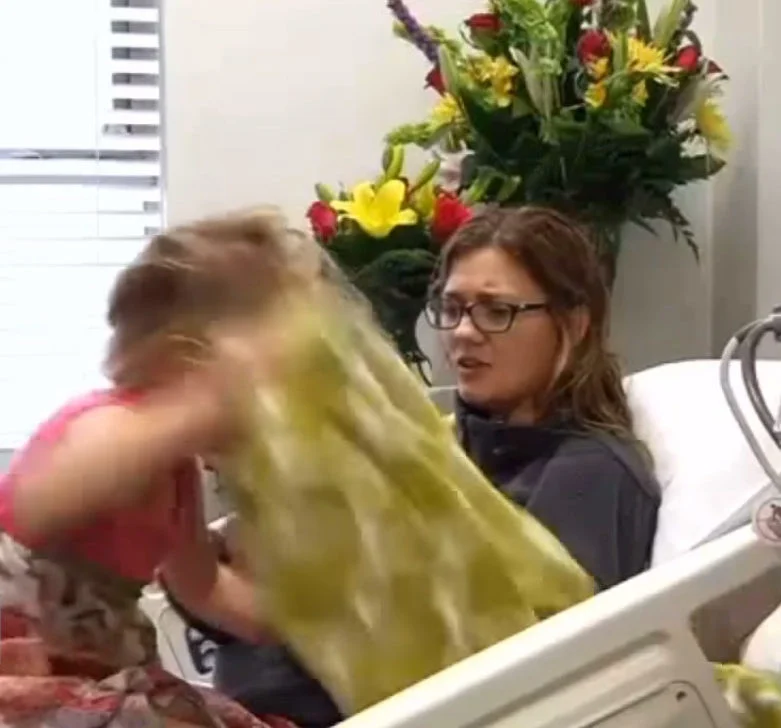 After her mother has a seizure in the pool, a 5 yearold leaps into action to sаvе her