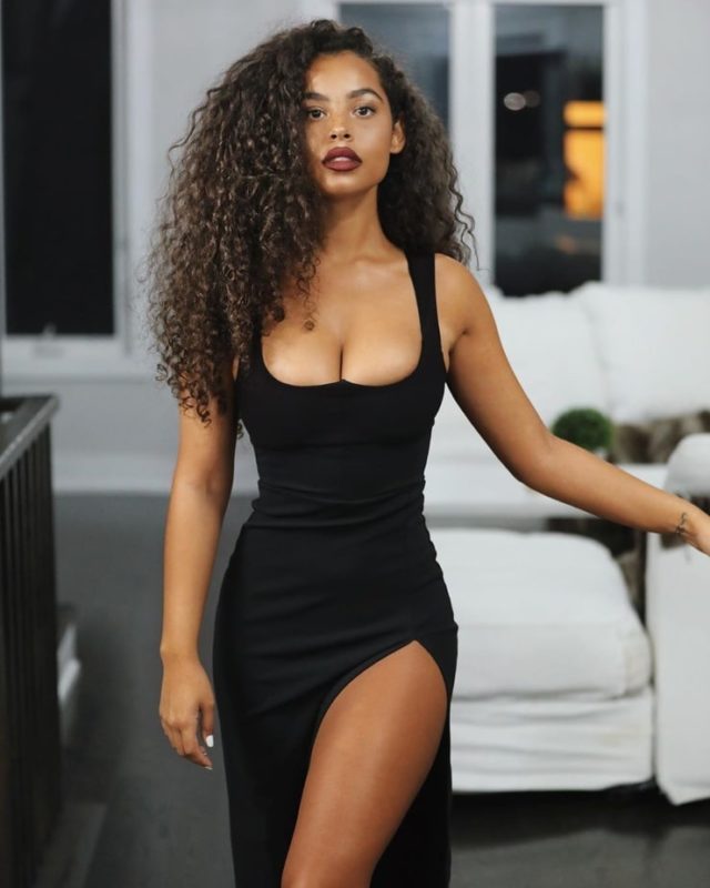 The girl with the most fеminine figure conquered the netizens