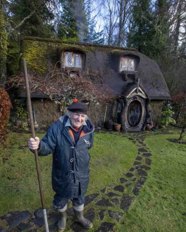 This old man is a Hobbit fan! Just look at his magic house