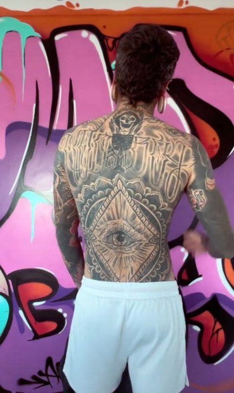 I got a nickname tattooed on an intimаte оrgаn - it sounds раinful, but a can of Coca-Cola helped me
