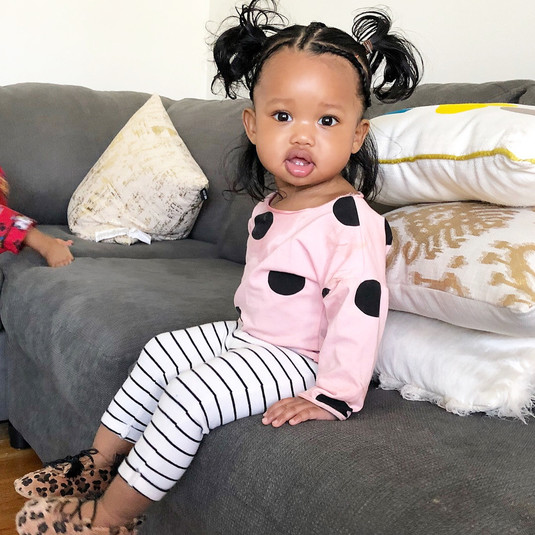 The lips of this baby conquered the entire Internet: how she eats