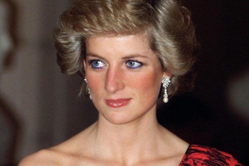 Few have seen this! Rare photos of Diana in swimsuit սound on the Web
