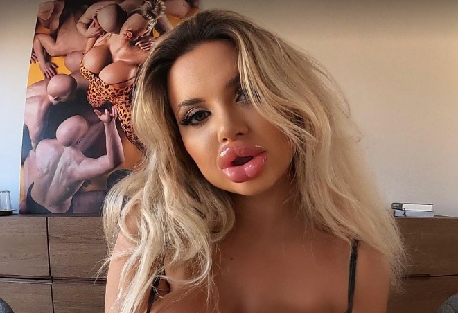 Pics of the girl who was abandoned by her parents because of her dream to become a barbie