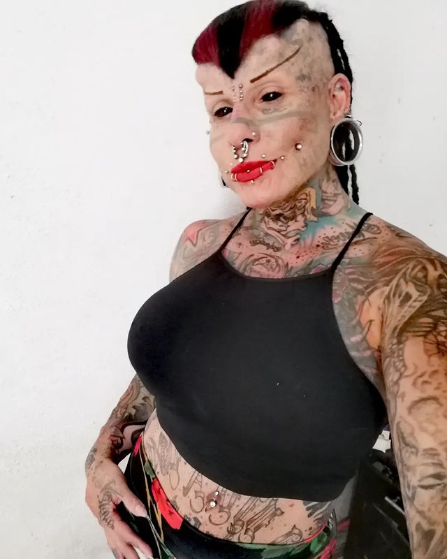 Today you like it, tomorrow you don't! the vampire woman asked not to follow her example
