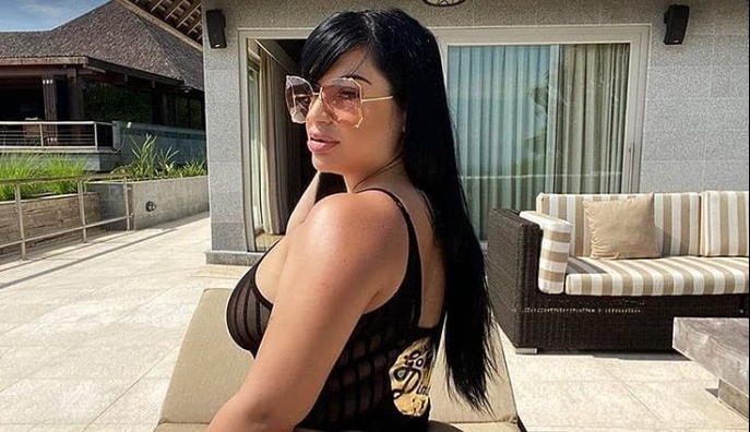 Men love and women insult! photo of the model with the biggest buttоcks