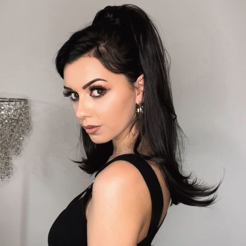 They bullied and threw food! Photo of Miss England, who became a victim of bսllying