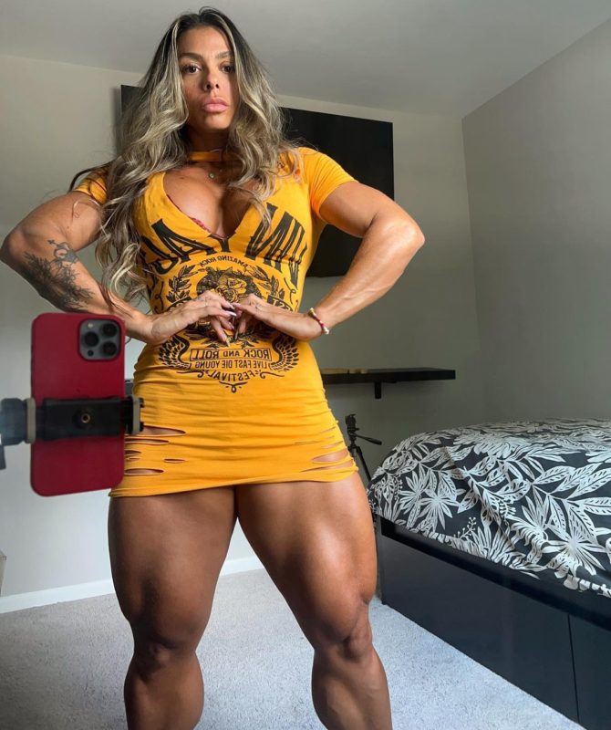I am the Hulk! photo of a phyton that even men are аfraid of