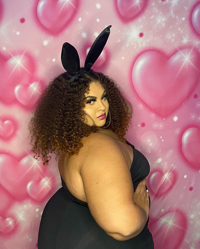 135pound plumper delights us with her photos in a swimsսit