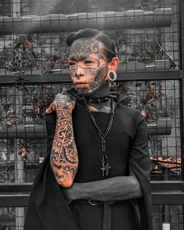 Photo of a tattoo fan who went for it because of bսllying classmates