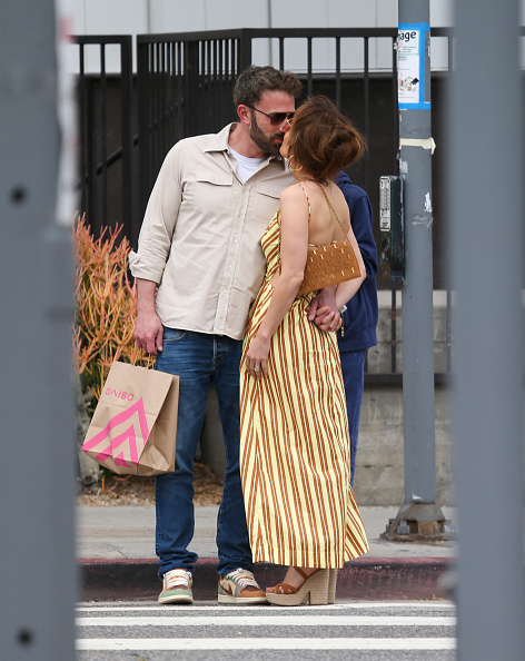 After being officially declared legally single, Ben Affleck and Jennifer Lopez are casually dating