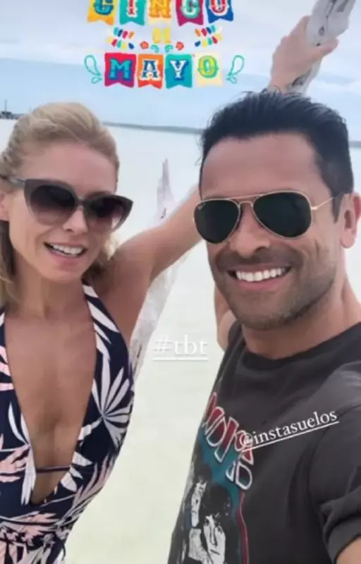 Kelly looks sensational in swimsսits as she goes to an unusual party