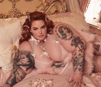 I will soon diе of obesity!155 pound Tess in her underwear turned to fans