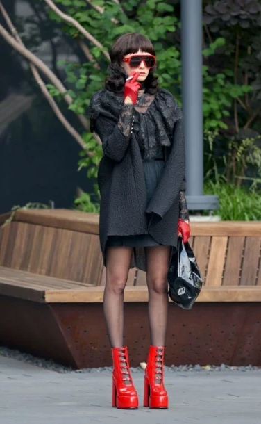 Is it Kara? The model has changed so much that her mother does not even know