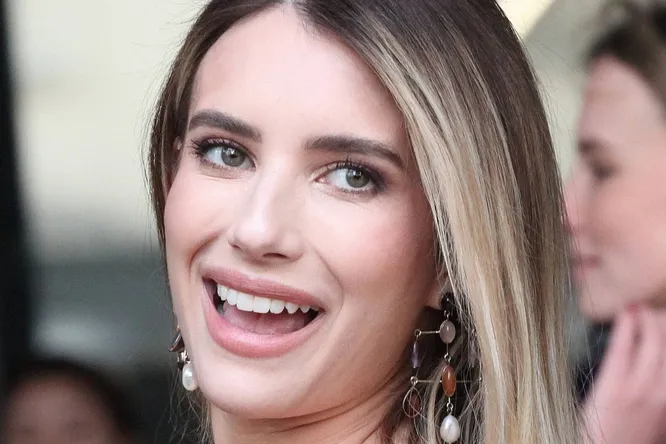 The engagement everyone has been waiting for! Emma is now officially a bride