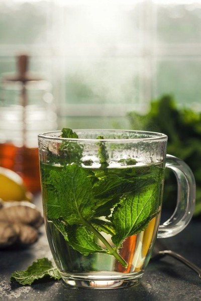 Named a drink that in 2 hours makes the stomach as flat as possible! all supermodels drink it
