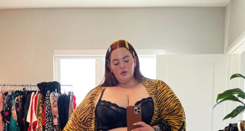 155 pound Tess was secretly photographed by photographers! her forms in real life are terrifying