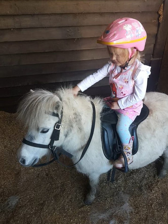 Little girl slowly dies of cancer due to misdiagnosis