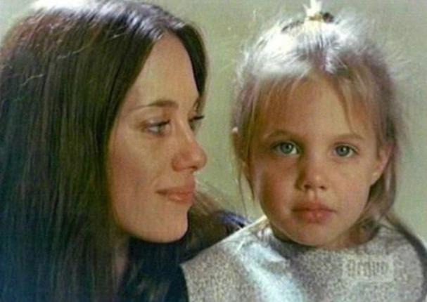 Jolie's mum is likewise stunning! So the star should compliment her for her attractiveness