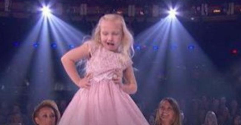 Dancing like it's the last time! Little talents make our hearts happy