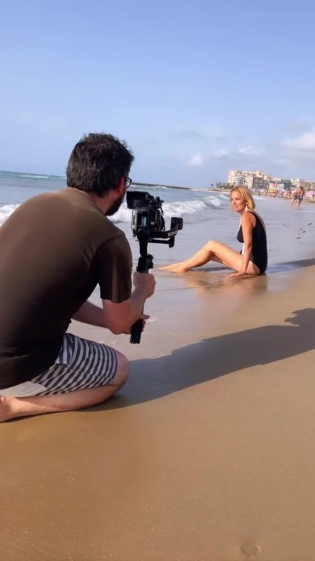 When Jasmine Harman undressed down to a tiny swimsսit, she was regarded as so hot