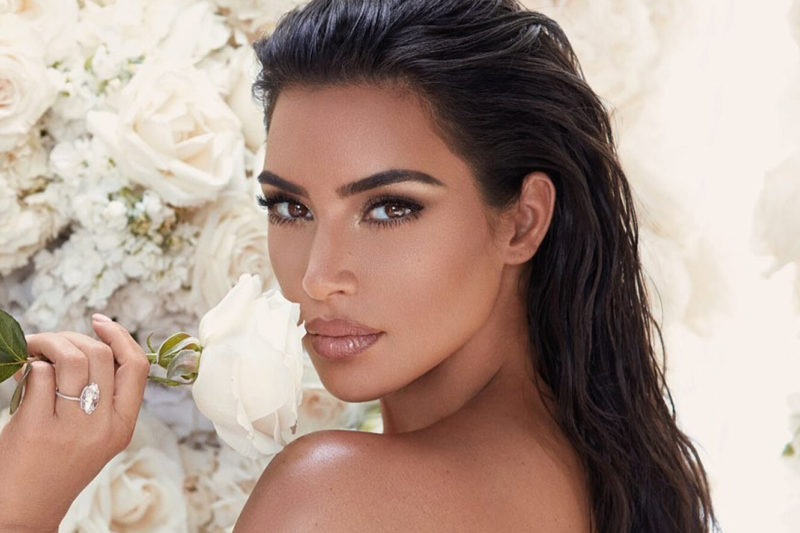 Kim Kardashian mends her injured foot with a beautiful heel-shaped cast