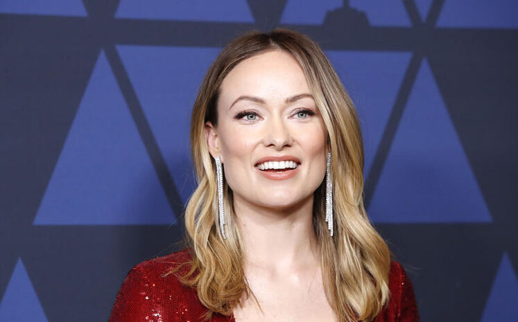 Olivia Wilde, Harry Styles' ex, frees the niррle under a fully see-through blouse