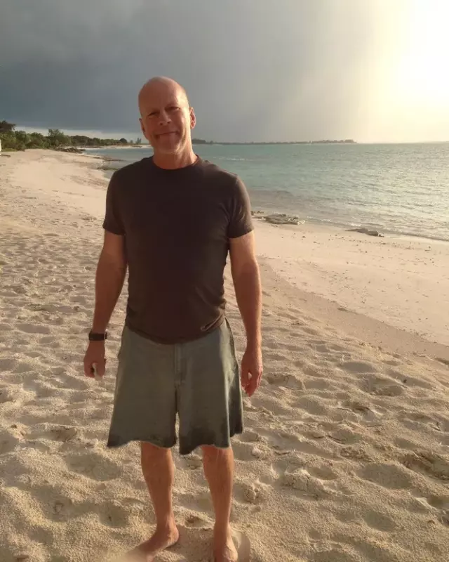 Bruce Willis can no longer talk or read due to worsening dementia