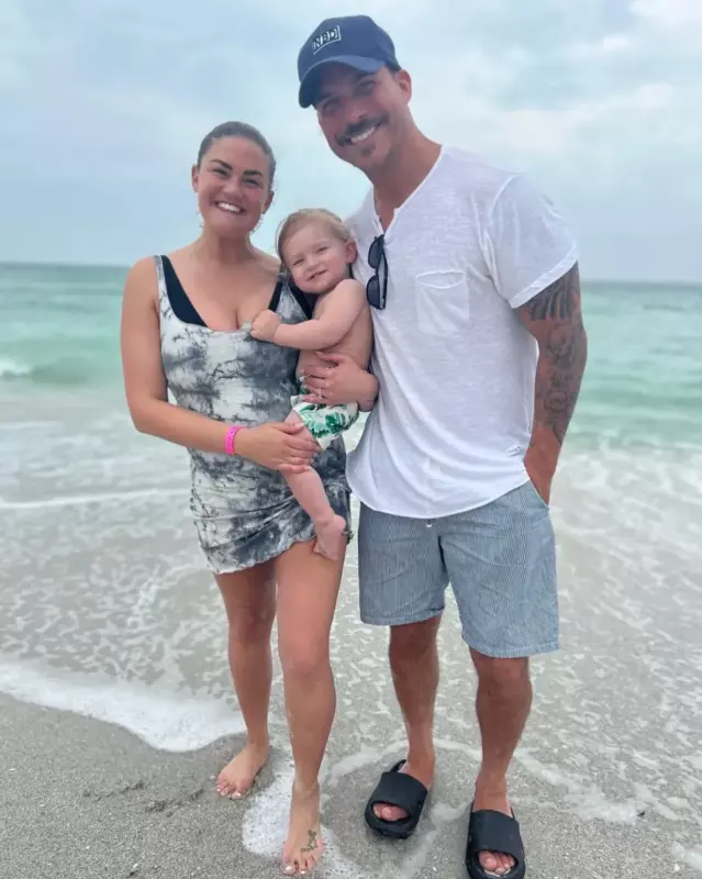 Displaying it! Brittany Cartwright's most amazing swimsսit photos after losing 40 pounds