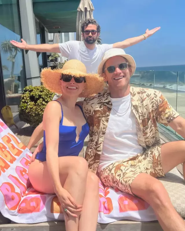 Sophia Bush Is stunning in a biкini! See her most incredible swimsսit photos