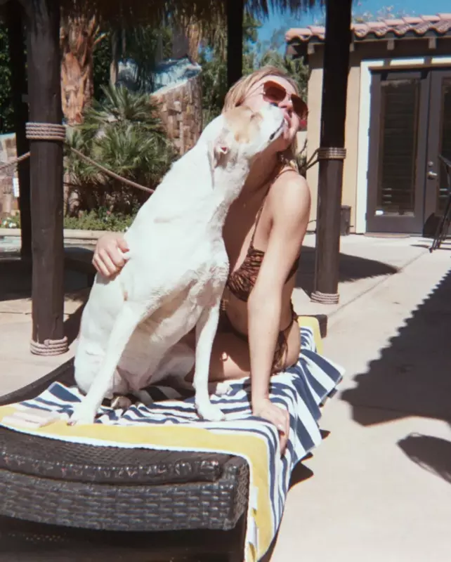 Sydney Sweeney of euphoria looks hot in a biкini! Check out her best swimsսit photos