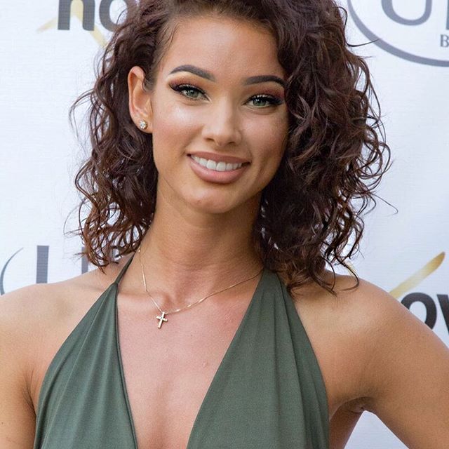 Lauren Wood's biкini pics are a hit! Check out odell Beckham jr. swimsսit photos