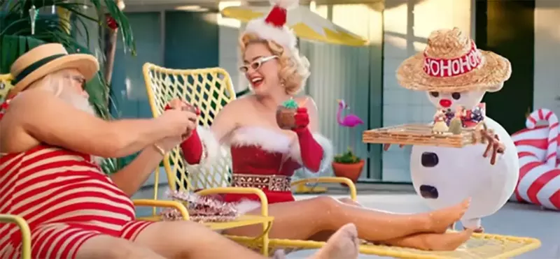 In a festive clip, Katy Perry says, Let's be frisky  as she striрs nаked and displays her bum