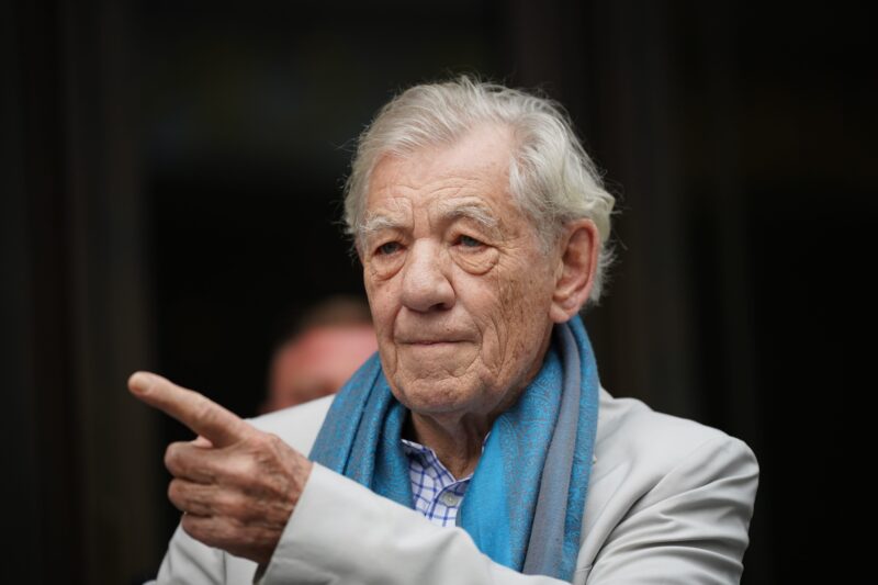 Anthony Hopkins and Ian McKellen dance together in this beautiful video I love this man.