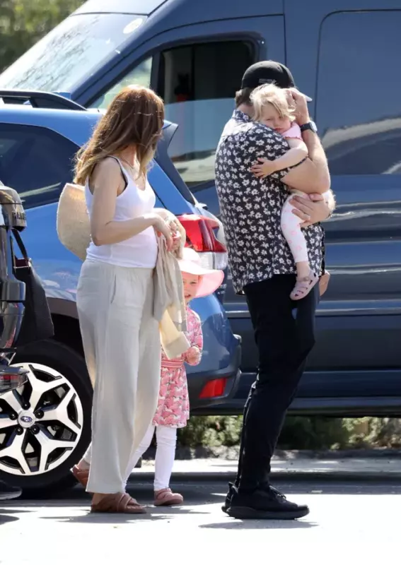 The daughter of Arnold Schwarzenegger is pregnant for the third time from Chris Pratt