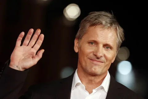 Why Viggo Mortensen failed to become a multifaceted actor! Aragorn forever