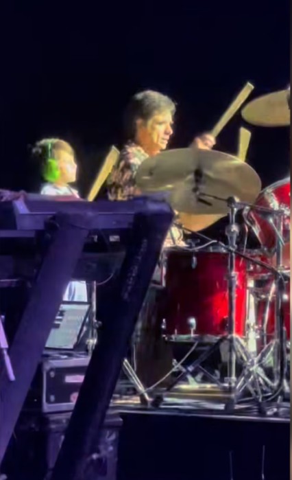John Stamos' 6-year-old son Billy plays the drums and delights audiences with his talent