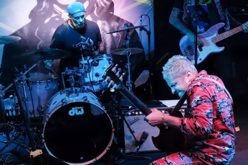Paul McCartney leaves fans in the Hamptons with an improvised performance of Beatles hit