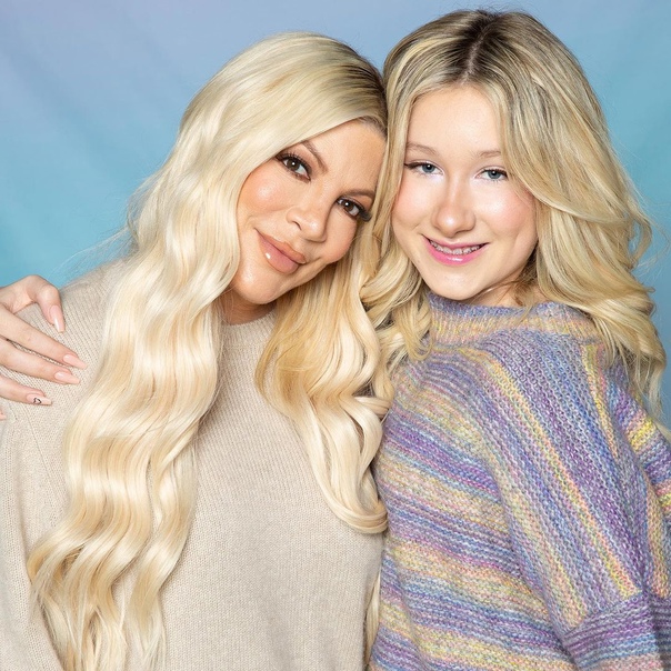 Tori Spelling kisses DWTS Pro Ezra Sosa at Gala and tells Anna Delvey you were missed