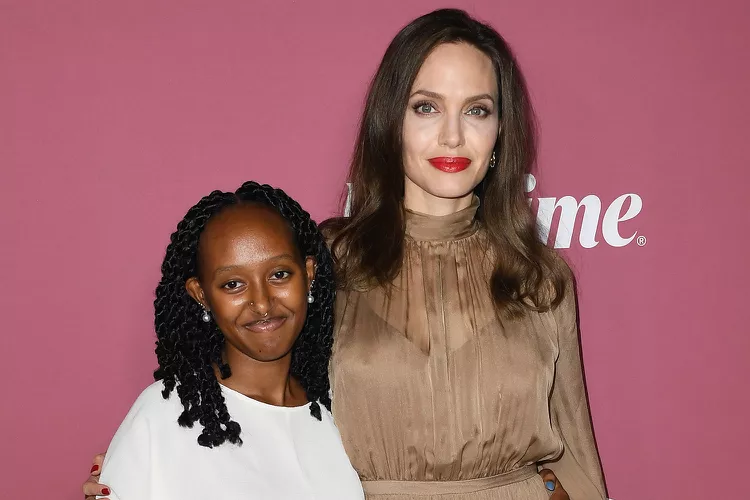 Angelina Jolie claims she once paid a hitman to ki ll her