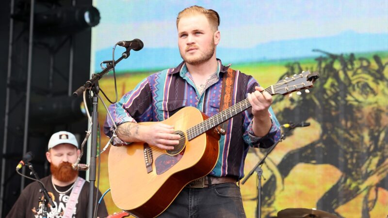 Zach Bryan deletes his X account and apologizes for his drunkenly tweet in which he expressed his preference for Kanye West over Taylor Swift