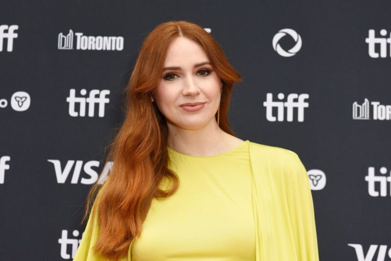 Karen Gillan makes her first public announcement that she is pregnant