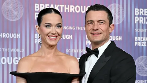 Orlando Bloom gets rewarded by Katy Perry with this s ех асt after he does the dishes