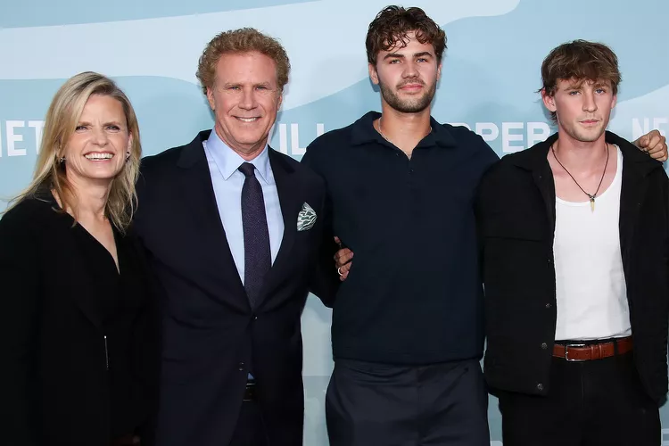 On the Will & Harper Red Carpet, watch as Will Ferrell's sons sweetly save their father from a wardrobe malfunction.