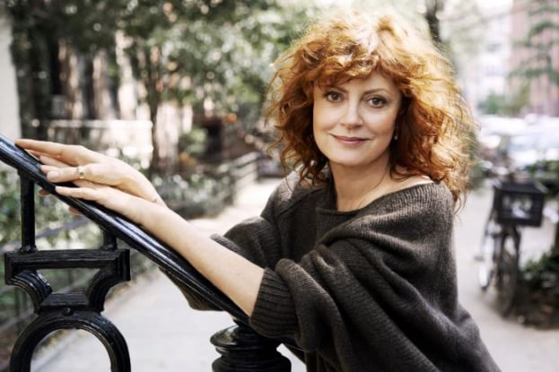 Susan Sarandon explains why she never dropped her last name when she separated from Chris Sarandon