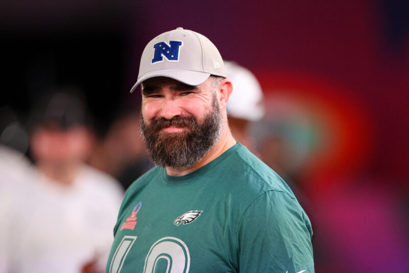 Jason Kelce wears a LAFD cap on Monday night football to show support for Los Angeles firefighters